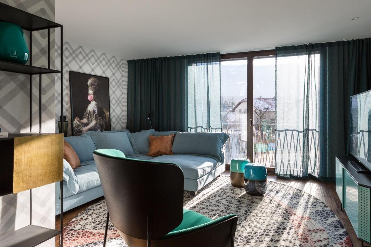 Anton Dolomites Hideaway Apartment Brunico Bagian luar foto